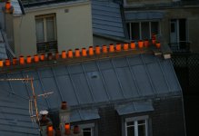 Toits et chemin&eacute;es