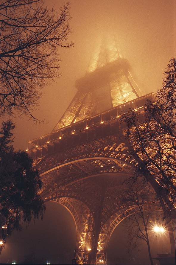 Eiffel Tower, by night - Copyright (C) Yves Roumazeilles