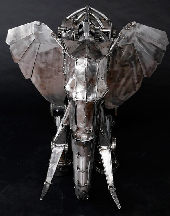 Mechanical elephant