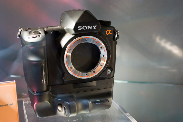 Photo of the Sony A900 (Alpha 900)