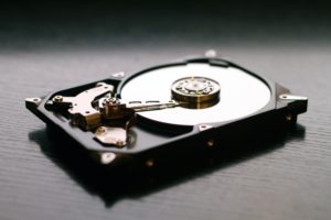 Hard disk drive